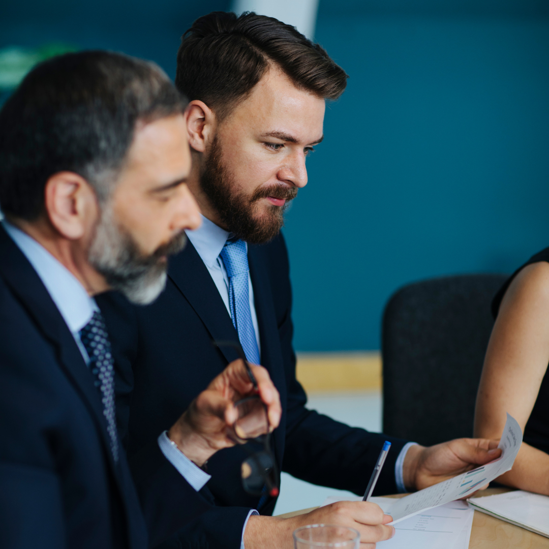 qualified intermediary, property identification, due diligence, transaction management, legal guidance, tax advisor, 1031 exchange process.